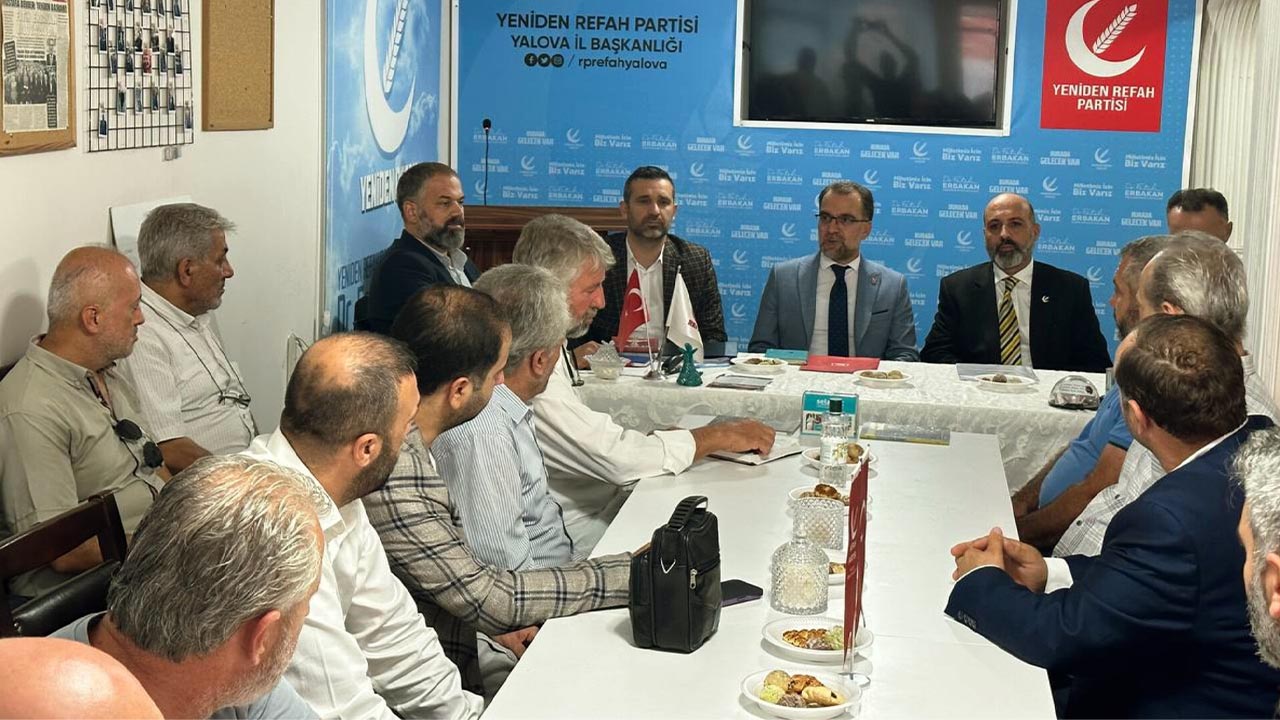Yeniden Refah Partisi Genel Başkan Yardımcısı Gül, Yalova Teşkilatını ziyaret etti.4