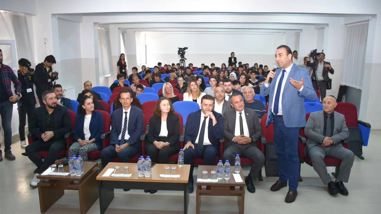 yalova-rektor-sektor-is-birlik-protokol-imza (1)