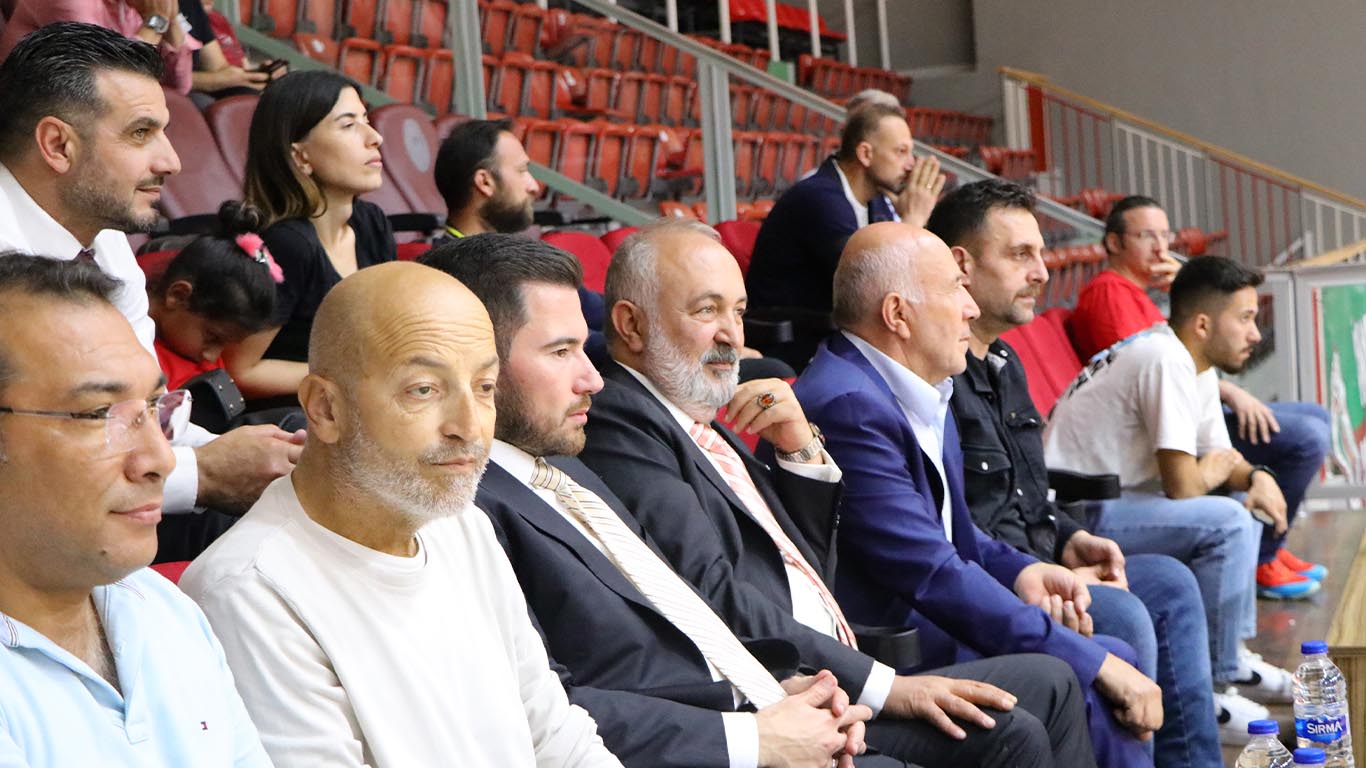 yalova- semt77- yalovaspor- ciftlikkoy- belediye- voleybol- kadın- derbi (6)