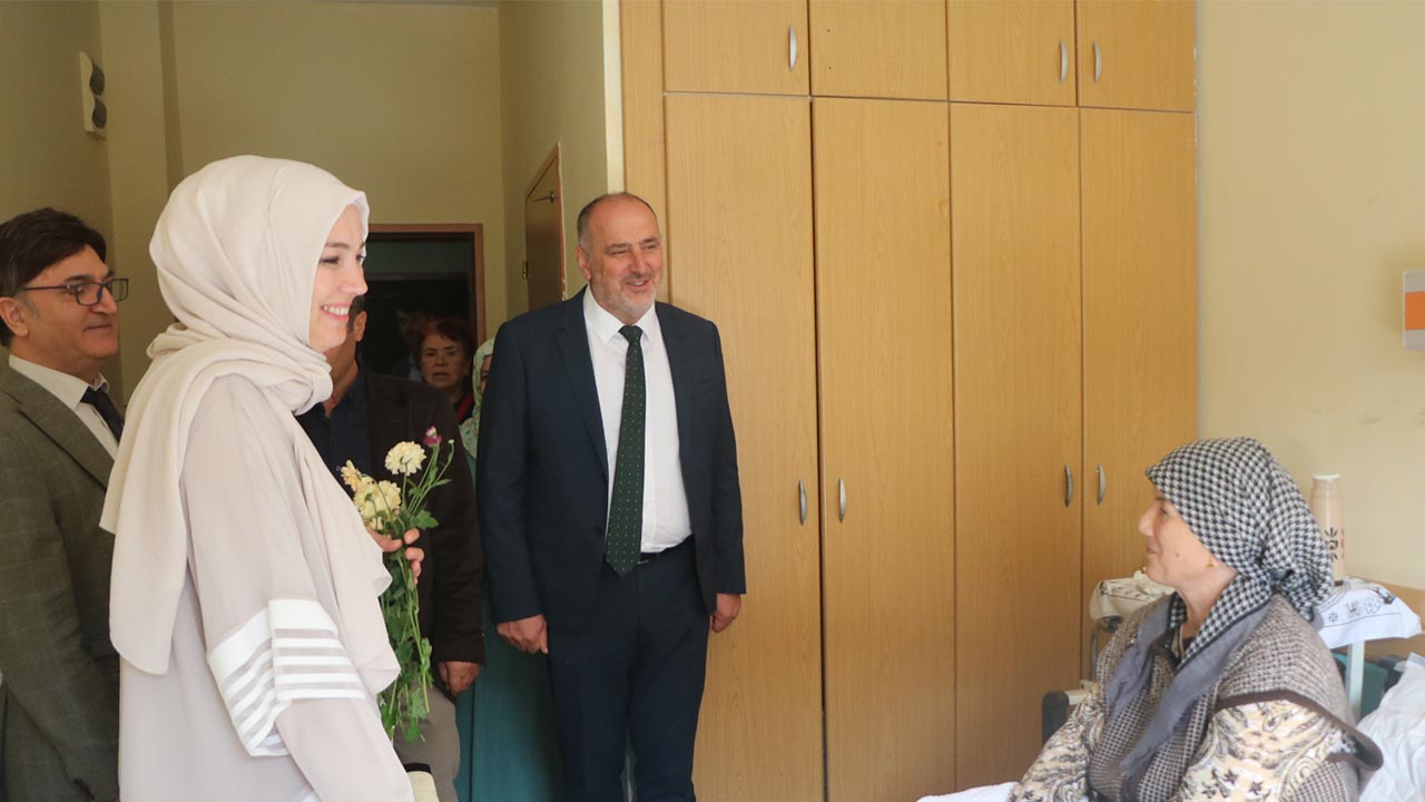 numan-soyer-baskan-yalova-belediye-hastane-ziyaret (3)