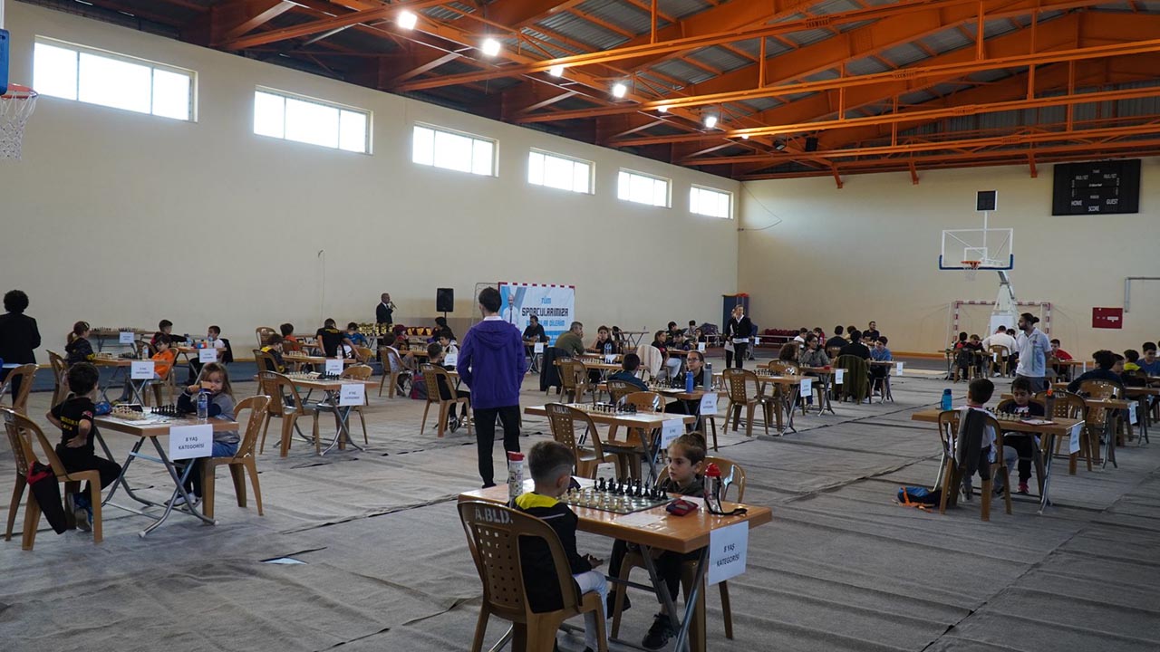 altinova-spor-satranc-metin-oral-belediye-baskan-yalova (4)