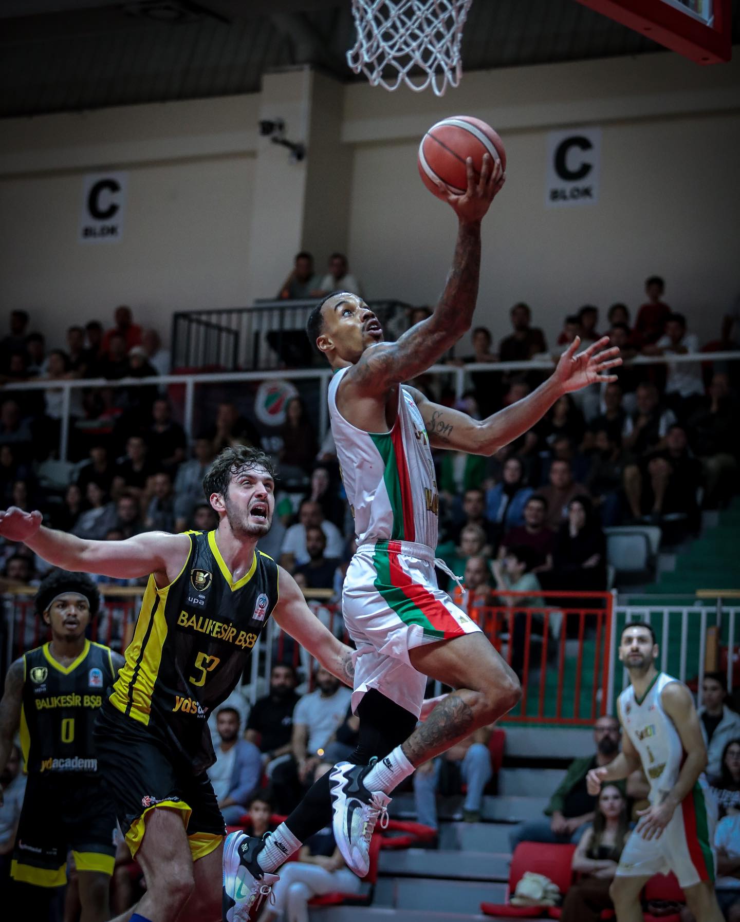 yalova-dev-adam-karsiyaka-basket-basketbol-semt77-yalovaspor (2)