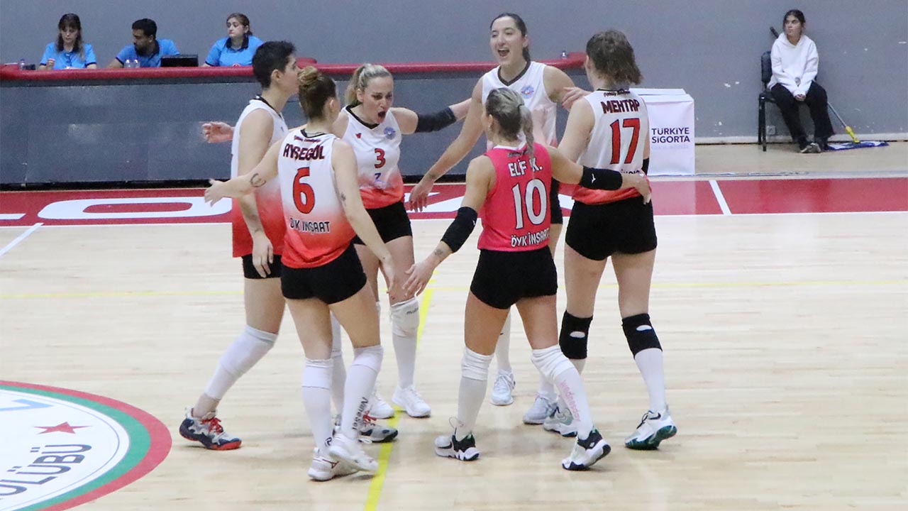 yalova-cıftlıkkoy-belediye-voleybol-nilüfer-bursa-mac (4)