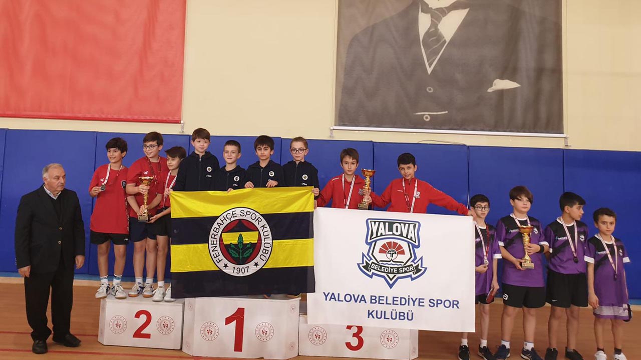 yalova-kırklareli-belediye-genclik-spor-masa-tenis-turnuva (1)