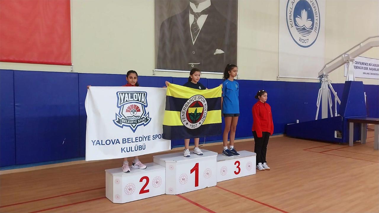 yalova-kırklareli-belediye-genclik-spor-masa-tenis-turnuva (2)