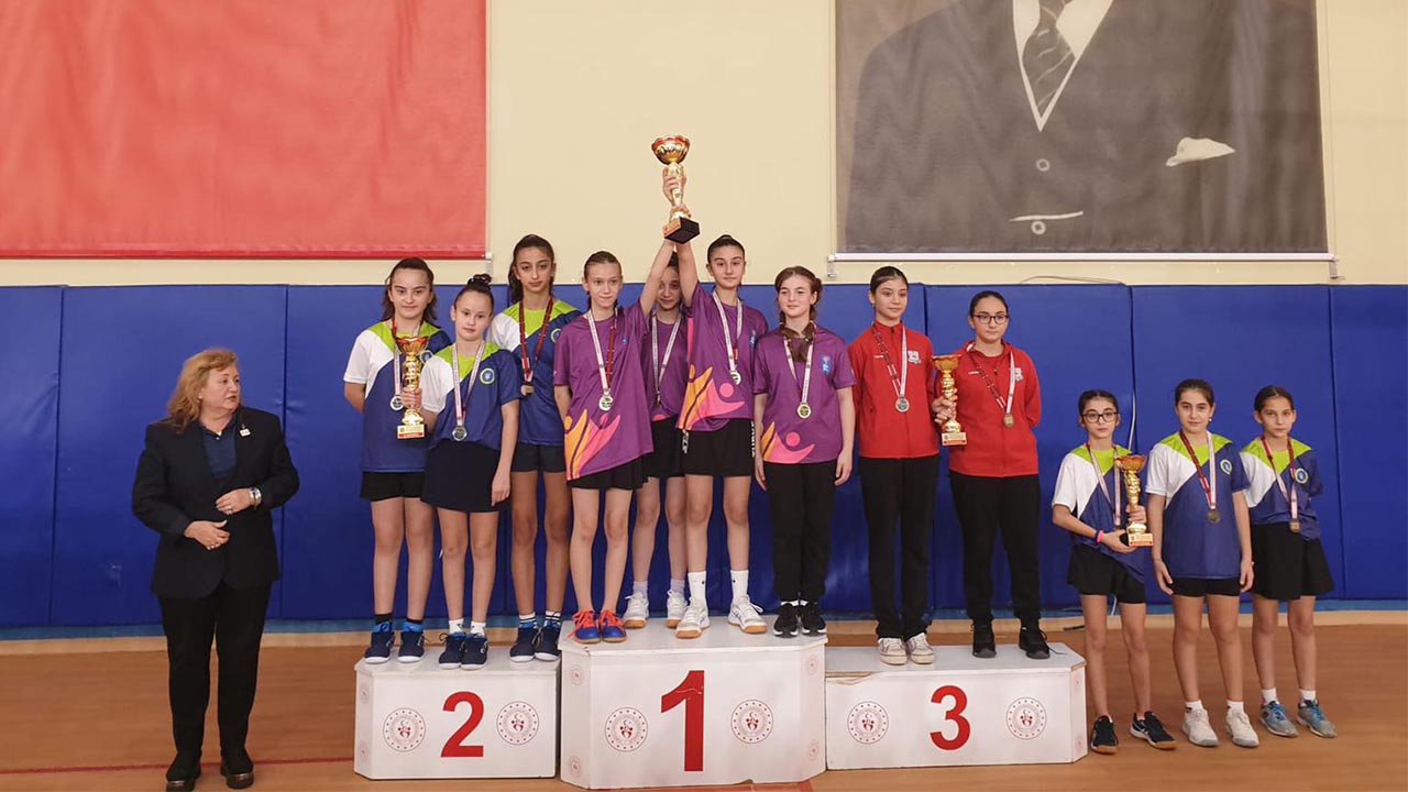 yalova-kırklareli-belediye-genclik-spor-masa-tenis-turnuva (4)