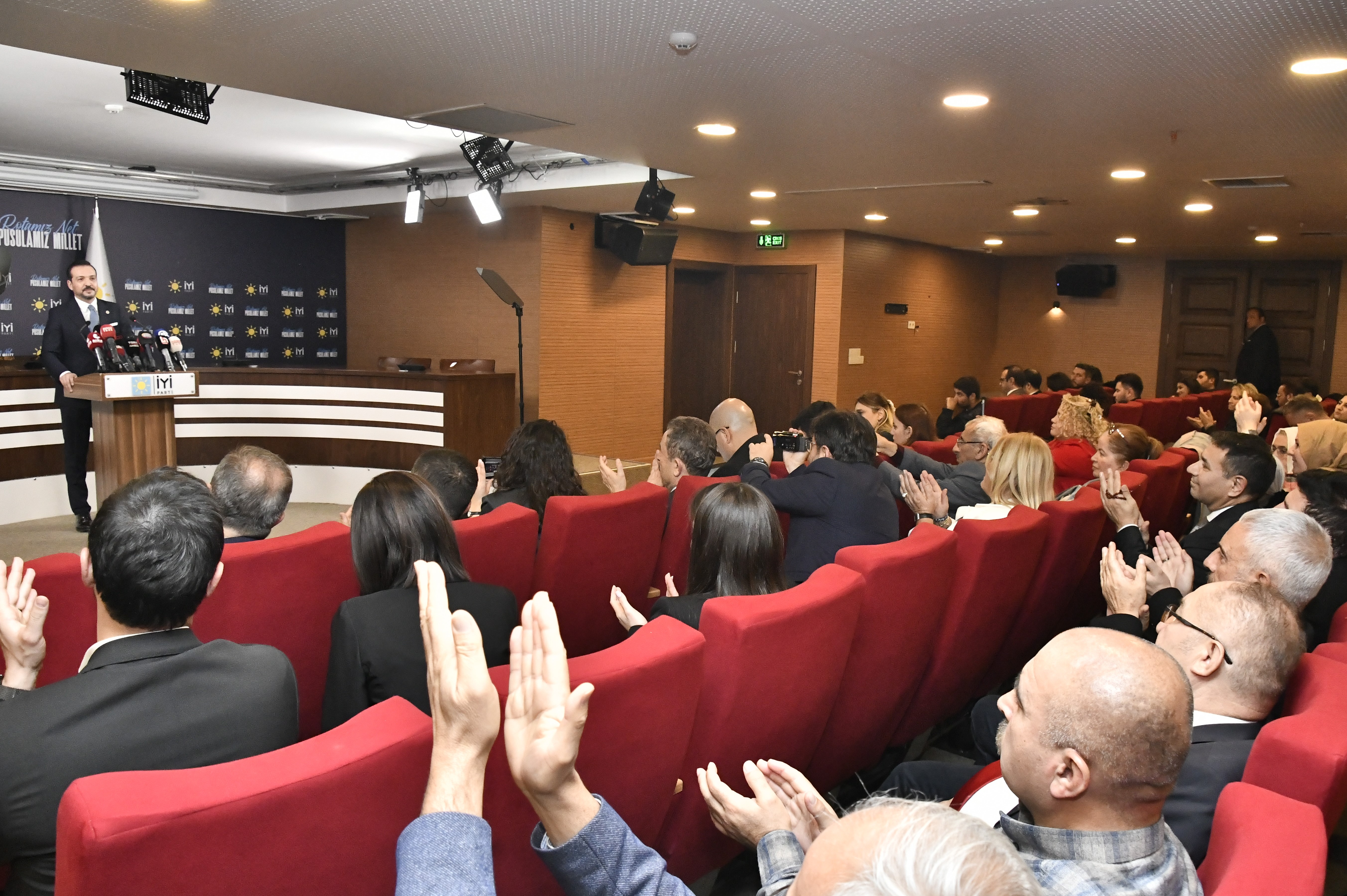 İYİ Parti Seçim Kararını Açıkladı, Karar Oy Çokluğu İle Alındı (3)