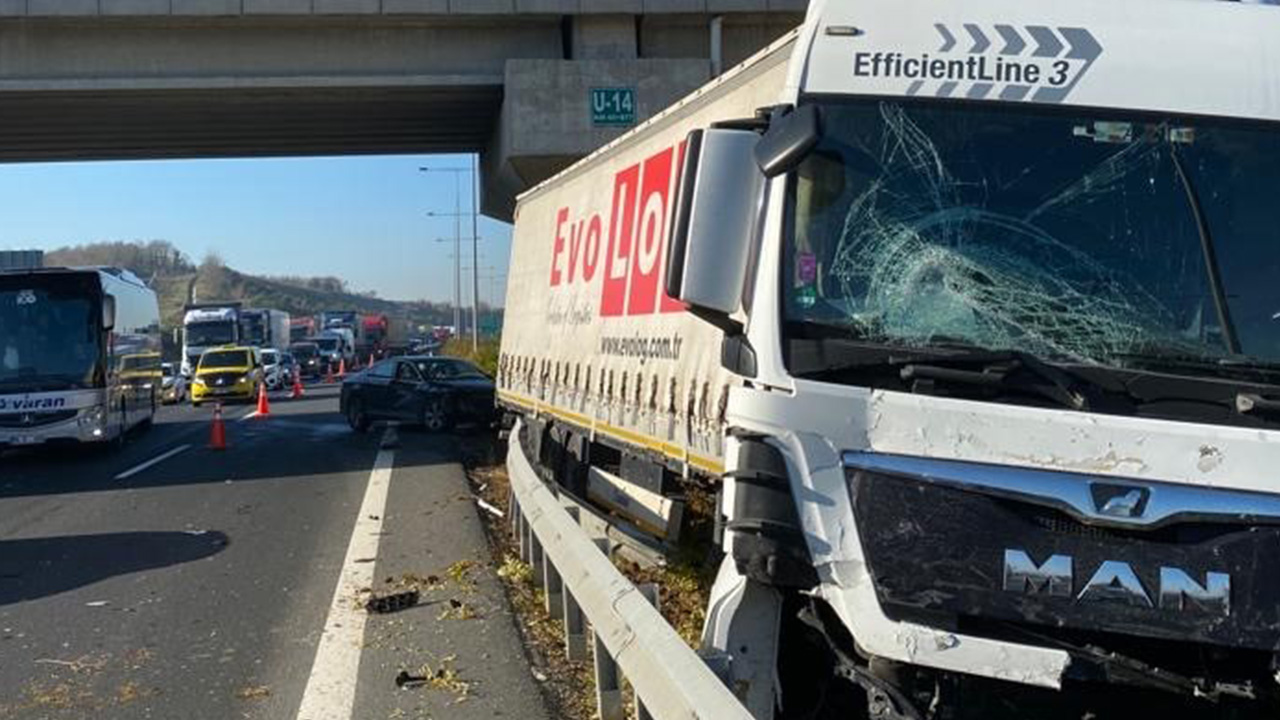 Kuzey Marmara Otoyolu'nda feci kaza 6 yaralı (7)