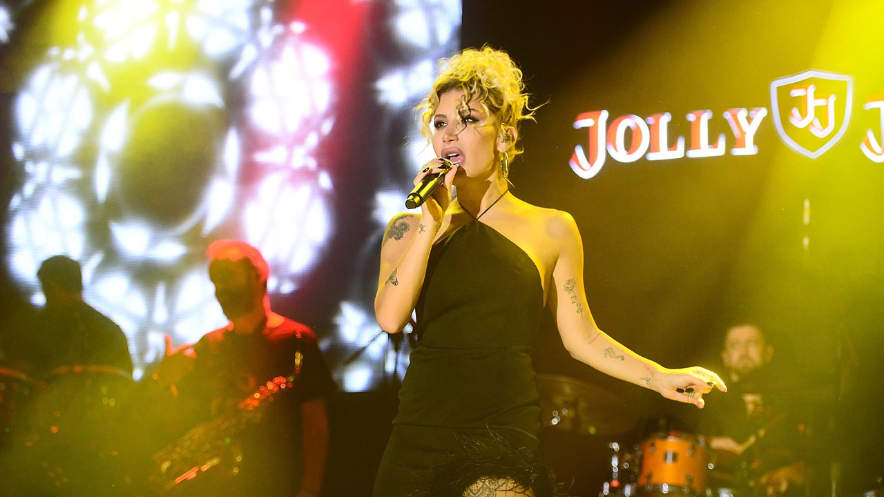 yalova-haber-bursa-konser-irem-derici-jolly-joker (2)