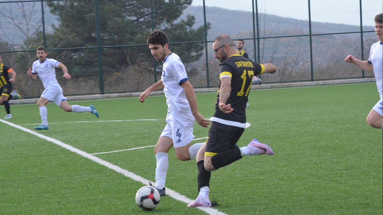 yalova-altinova-hersek-safran-super-amator-kume-lig-futbol (1)