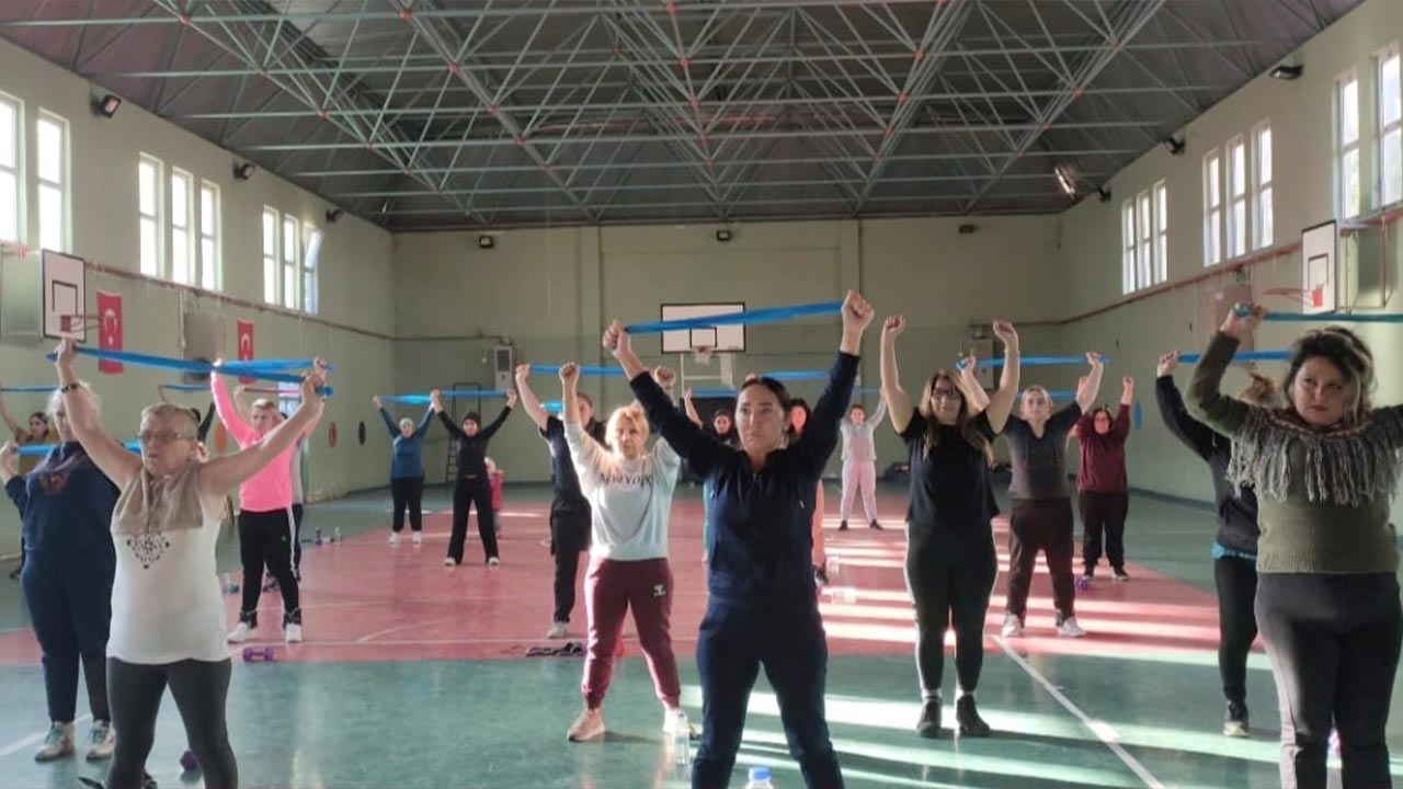 yalova-cinarcik-belediye-calisan-cocuk-okul-kadin-spor-ev-hanim-pilates-aerobik (2)