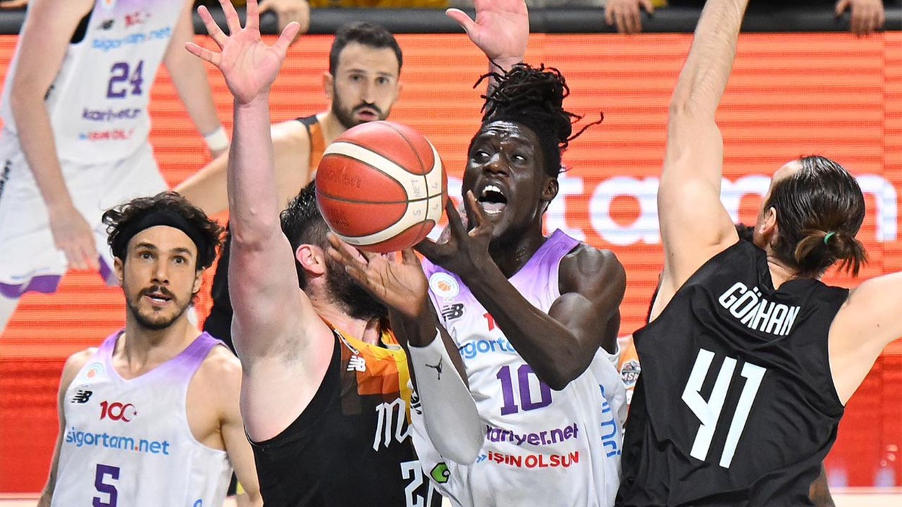 yalova-turkiye-sigorta-basketbol-lig-tbl-semt77-lider (1)