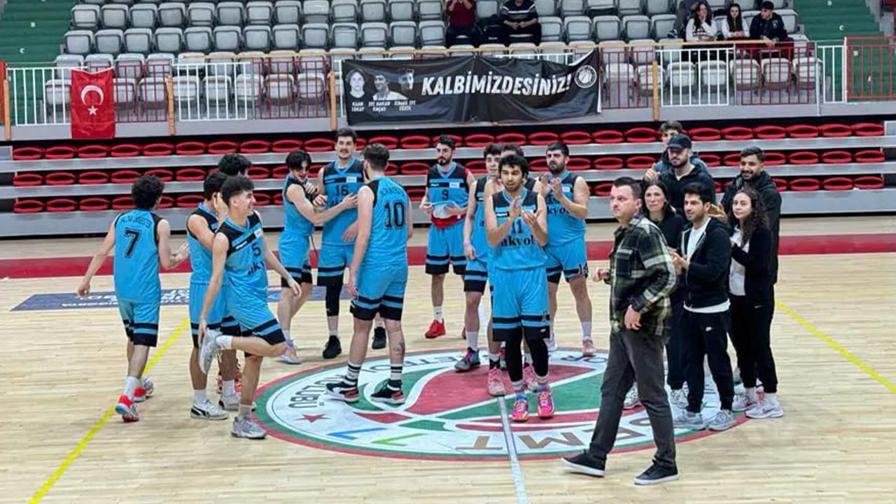 yalova-universite-basketbol-takim-yerel-lig-sampiyon (3)