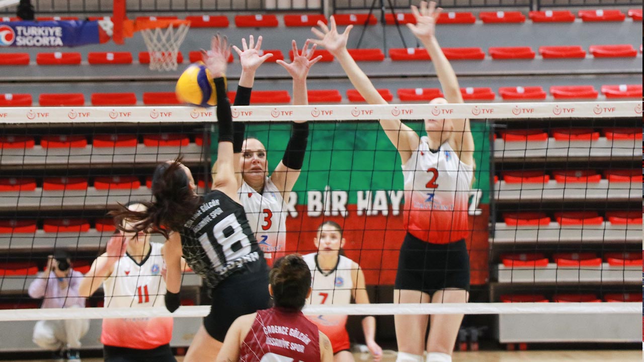 yalova-ciftlikkoy-belediyespor-lig-voleybol-birinci-sira(3)