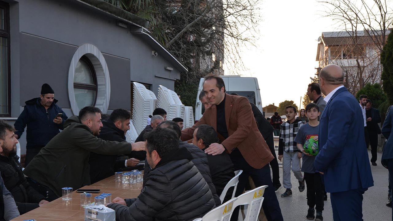 Yalova Erzurum Altinova Ak Parti Belediye Baskan Aday Vatandas Bulusma Destek (5)