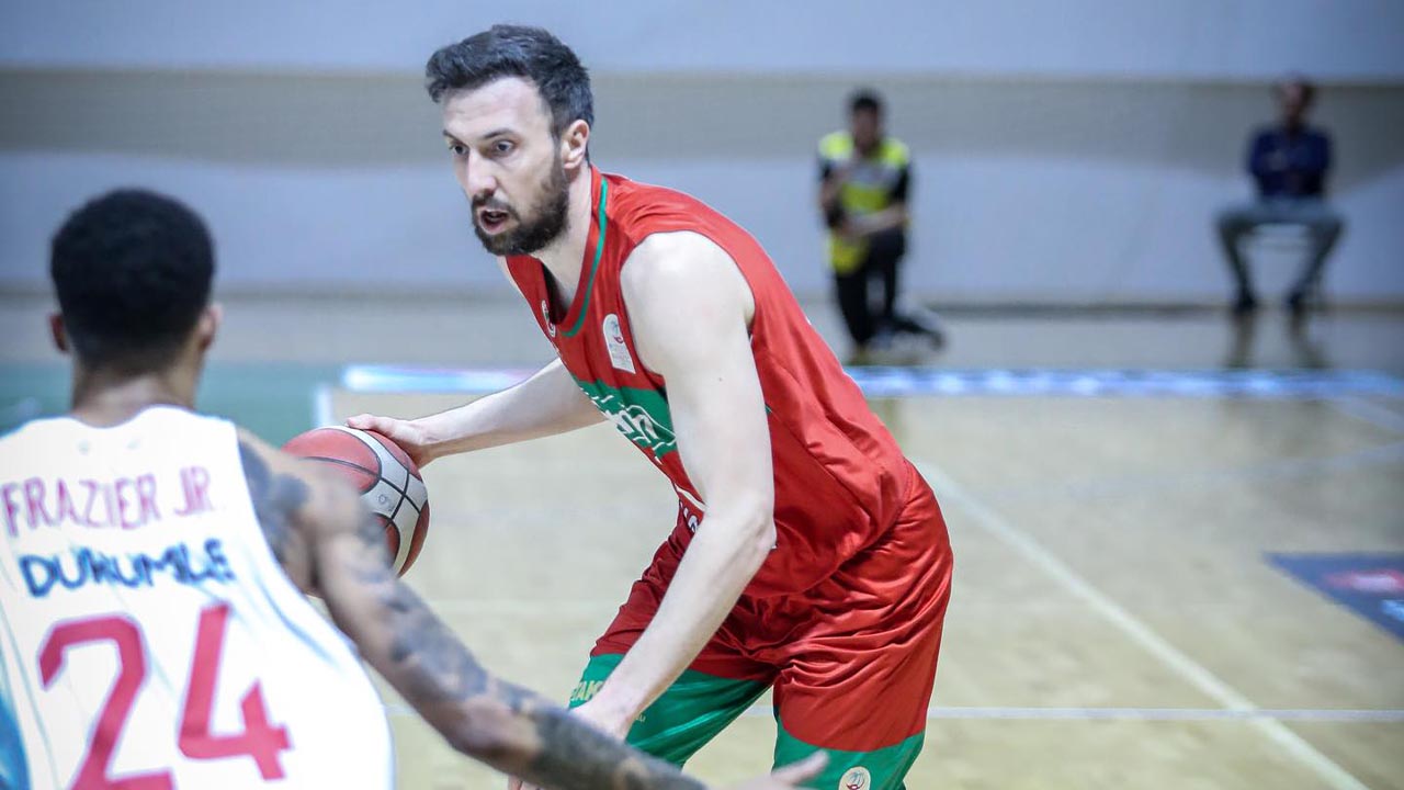 semt77-yalovaspor-bornova-belediyesi-karsiyaka-izmir-mac-maglubiyet (4)