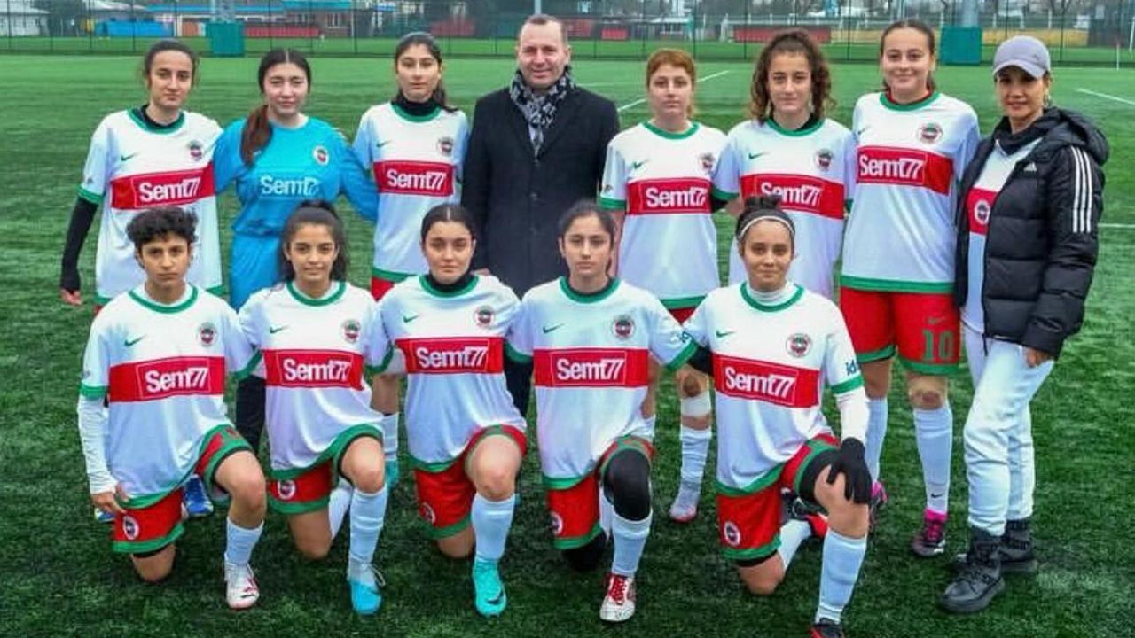 Yalova Kadin Futbol Takim Lig Galibiyet Bursa Deplasman (2)