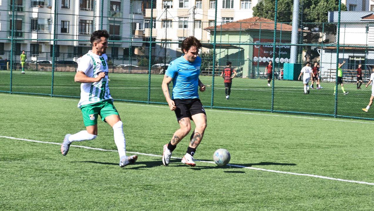Yalova Universitespor Sahinspor Galibiyet Futbol (4)