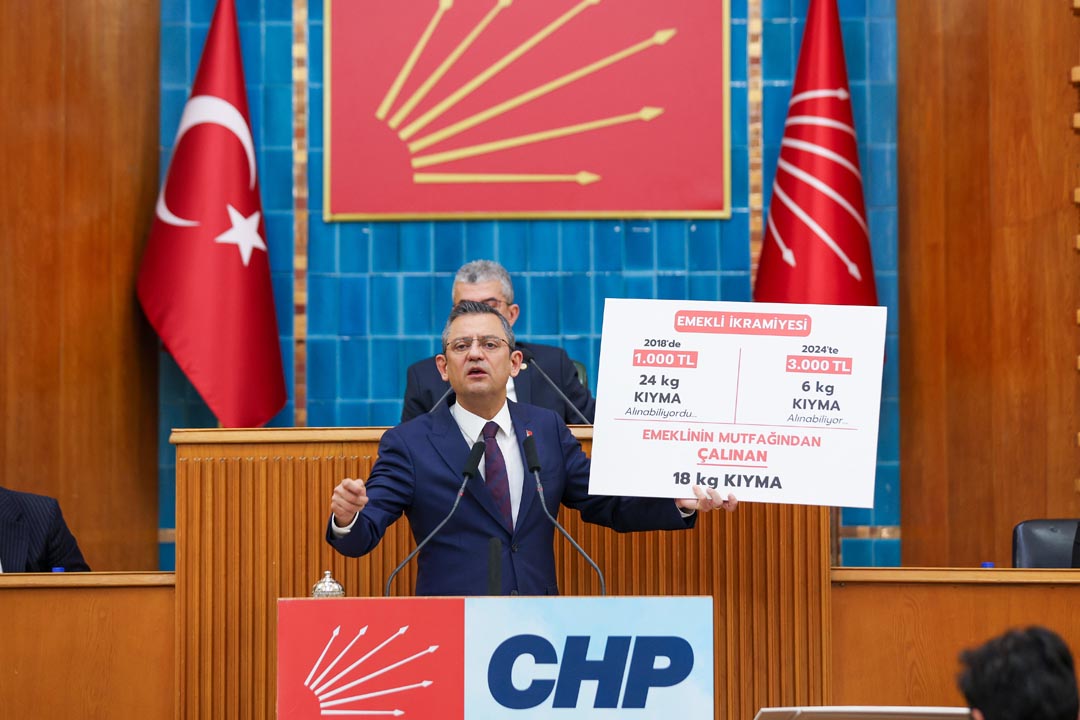 Emeklinin Bayram Ikramiyesini Cumhurbaskani Calmistir (2)