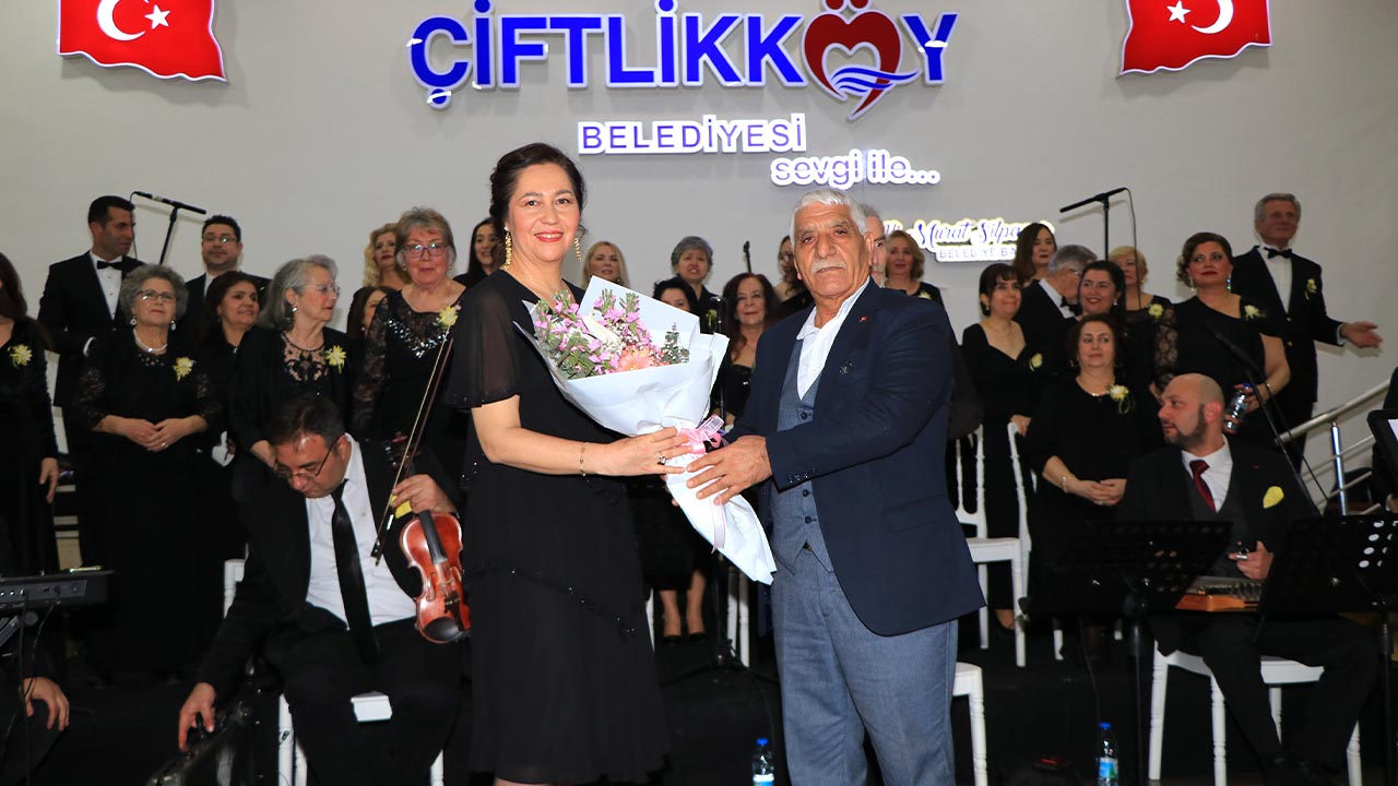 Yalova Ciftlikkoy Sanat Muzik Koru Dinleti Belediye Baskan Aday (5)