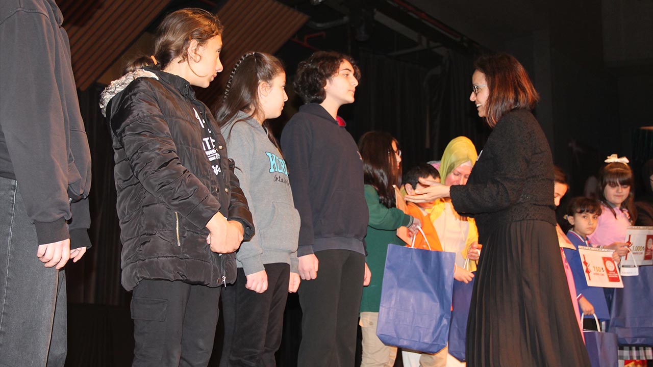 Yalova Guzel Sanatlar Lisesi 18Mart Sehit Canakkale Zaferi Tiyatro (7)