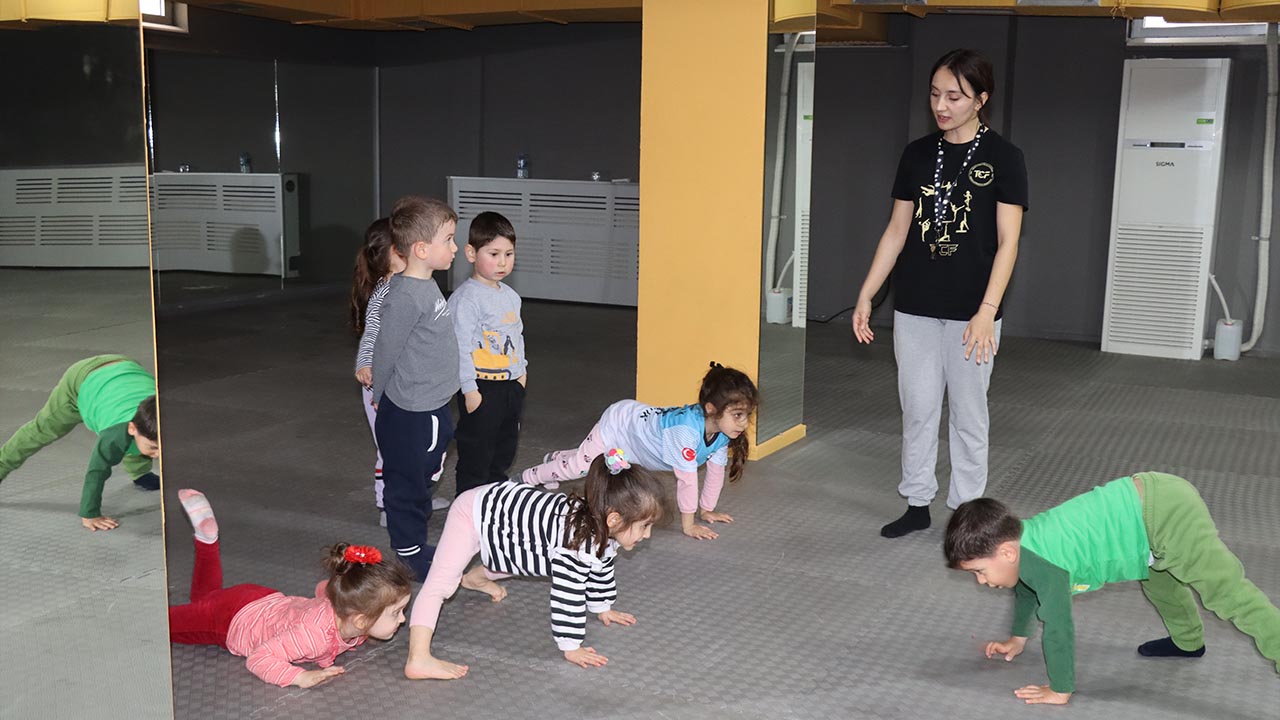 Yalova Kadin Aile Belediye Cocuk Jimnastik Ders (3)