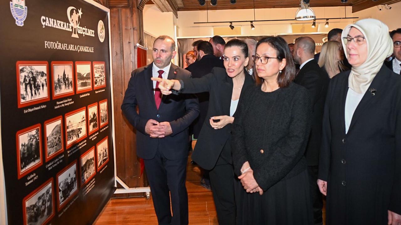 Yalova Canakkale Zafer Anma Kent Muze Sergi Belediye Baskan Vali Vekil (1)