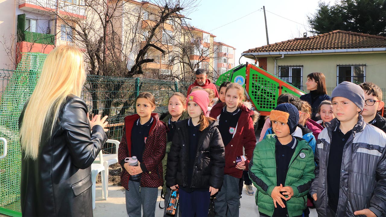 Yalova Ciftlikkoy Belediye Sifir Atik Depo Gezi Sugoren Cocuk(4)