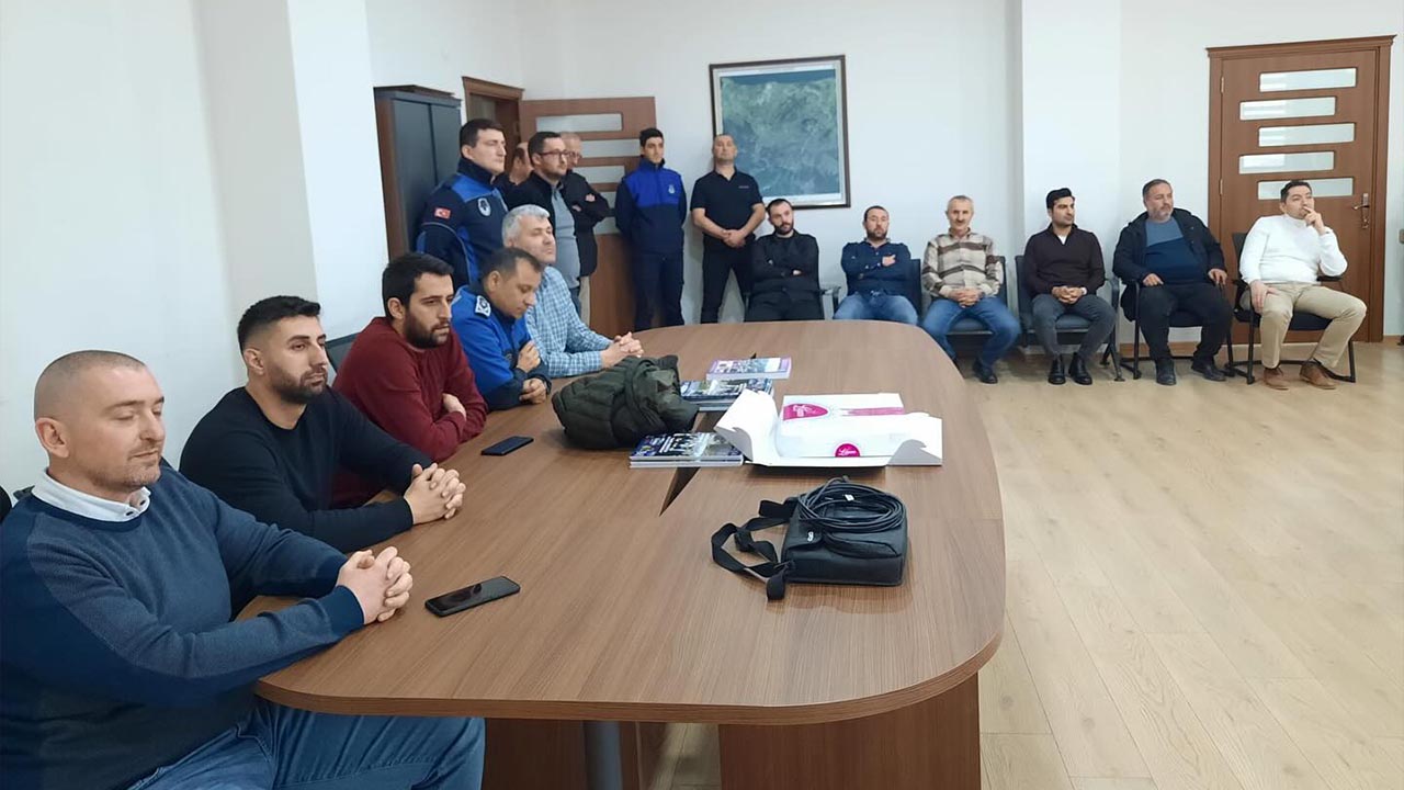 Yalova Kadıkoy Belediye Baskan Yardimci Veda Toren (6)