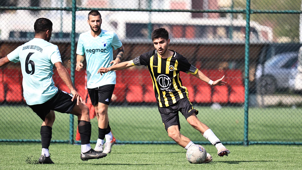 Yalova Negmar Tavsanli Belediyespor Cinarcik Mac Futbol Tek Gol (5)