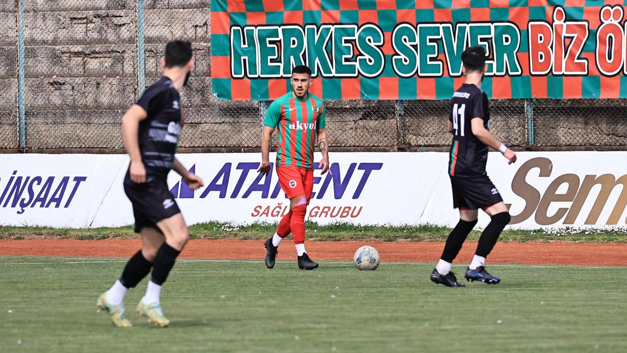 Yalovaspor Tesvikiye Belediyespor 7 Gol Futbol (4)