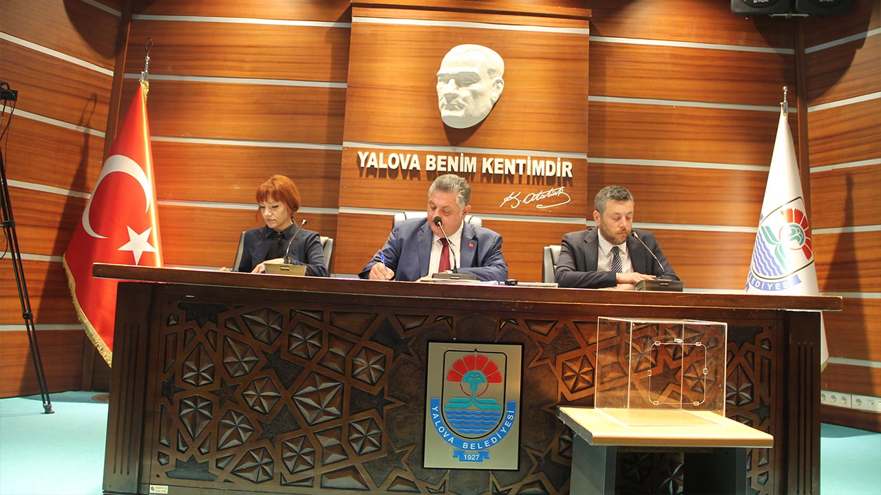 Yalova Belediye Baskan Mehmet Gurel Meclis Haber Gazete Manset (4)