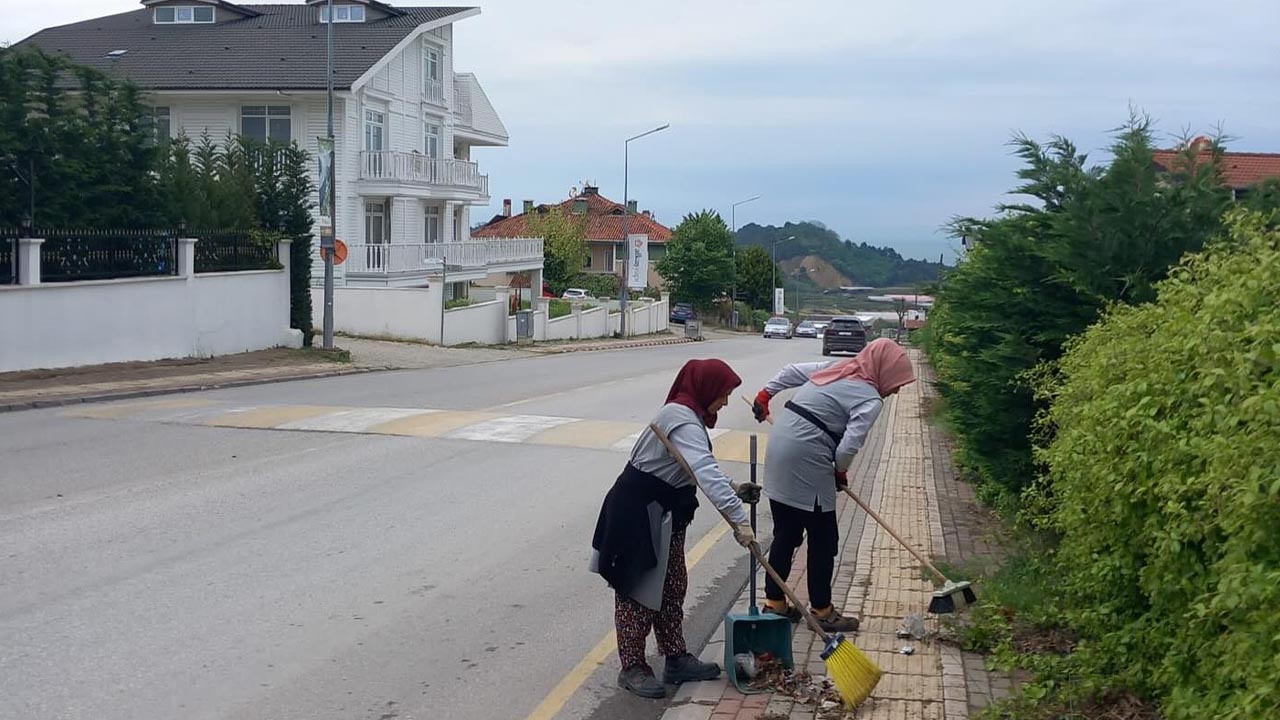 Yalova Kadıkoy Belediye Fen Isleri Mahalle Cadde Kaldirim Temizlik (2)