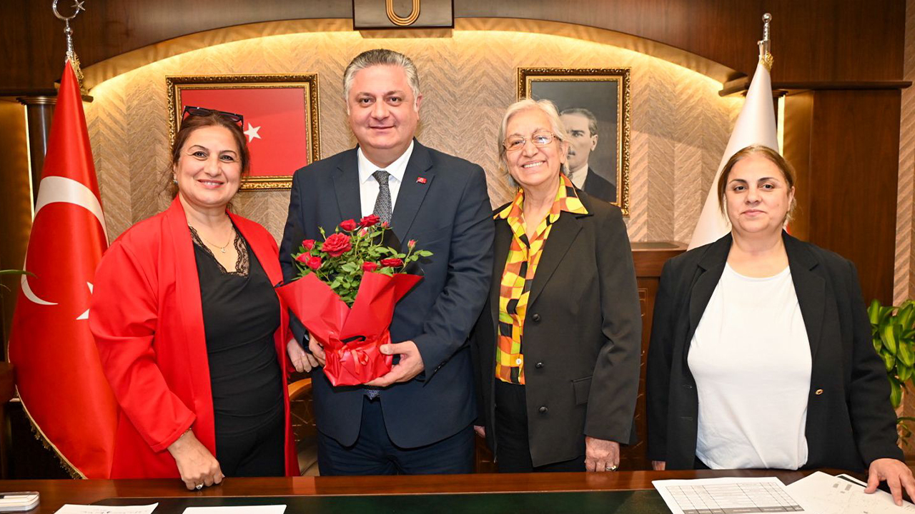 Yalova Belediye Baskan Mehmet Gurel Makam Ziyaret (5)