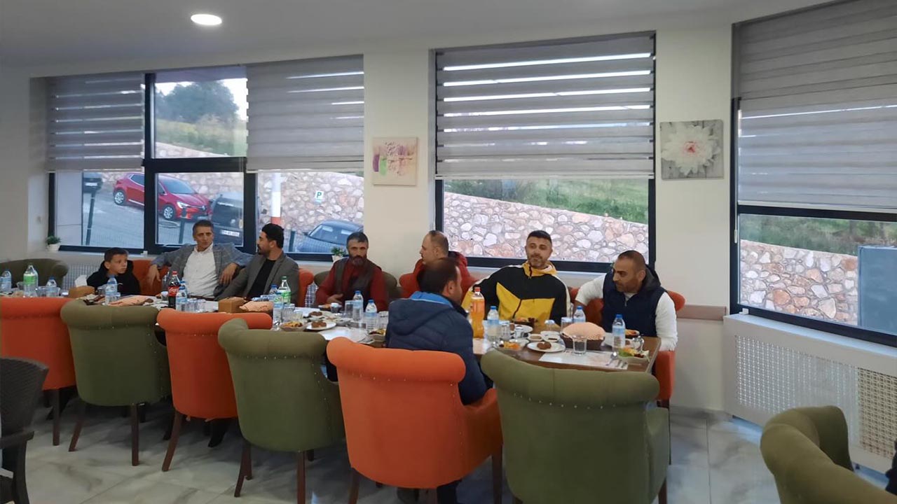 Yalova Kadikoy Belediye Baskan Ozden Mahalli Sakin Iftar Organizasyon (2)