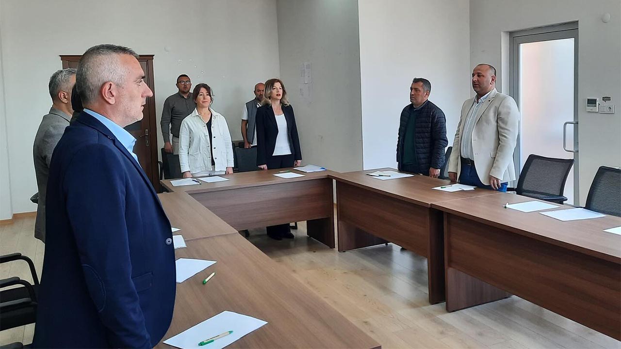 Yalova Kadikoy Belediye Meclis Baskan Toplanti Nisan (1)