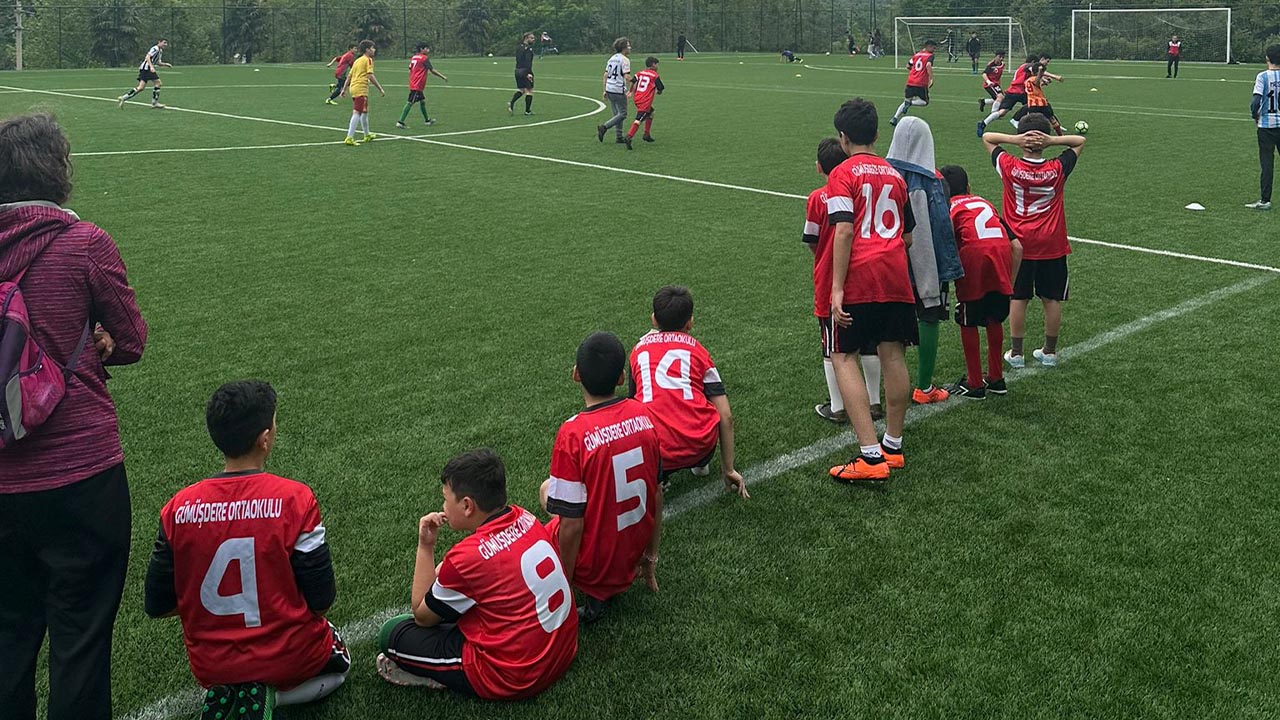 Yalova Termal 19 Mayis Genclik Spor Bayram Futbol Turnuva Ortaokul (1)