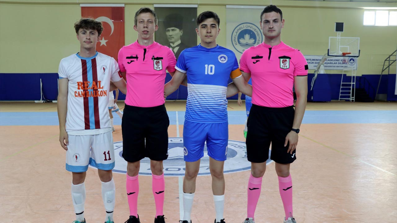 Yalova Universite Spor Federasyon Futsal Sampiyona Kadin Erkek Takim Sampiyon (5)