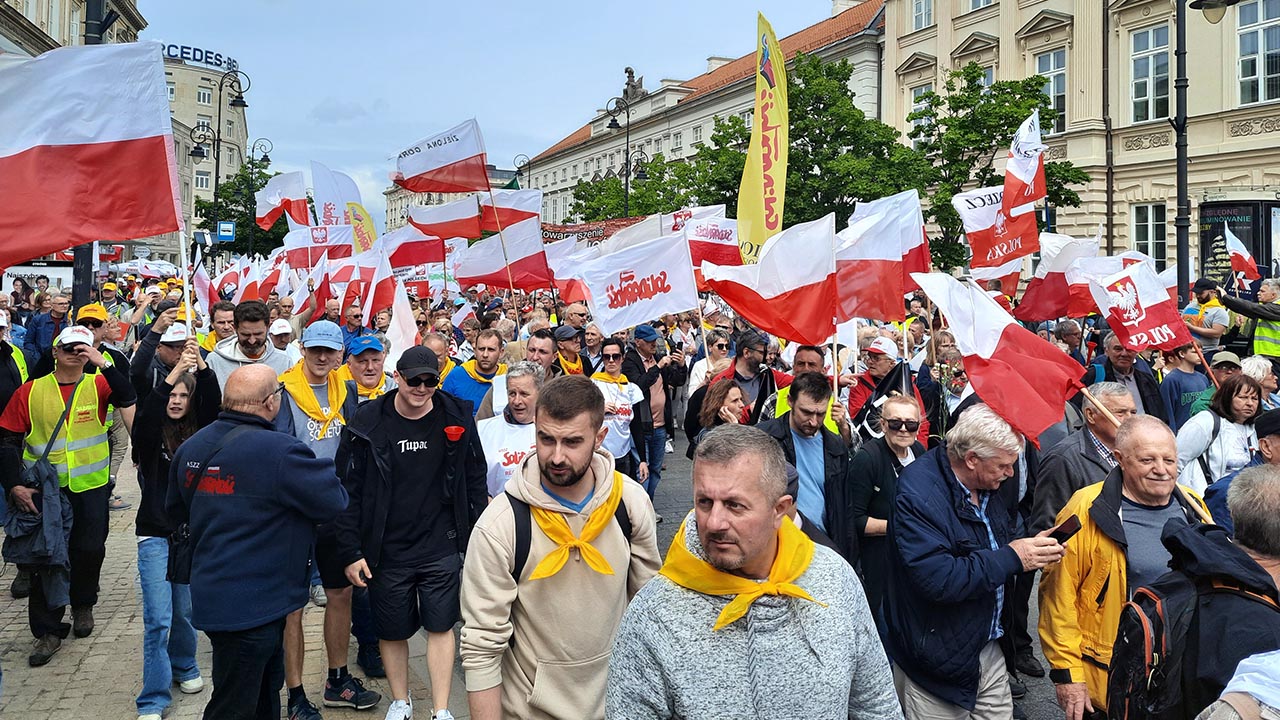 Polonya Protesto Varsova Ticaret Ekonomi Destek Tarım (6)