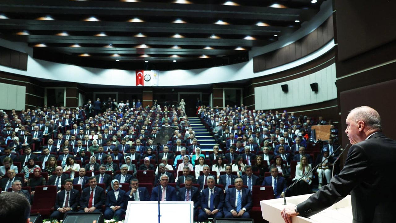 Yalova Ankara Ak Parti Genel Merkez Il Baskan Toplanti Cumhurbaskani (3)