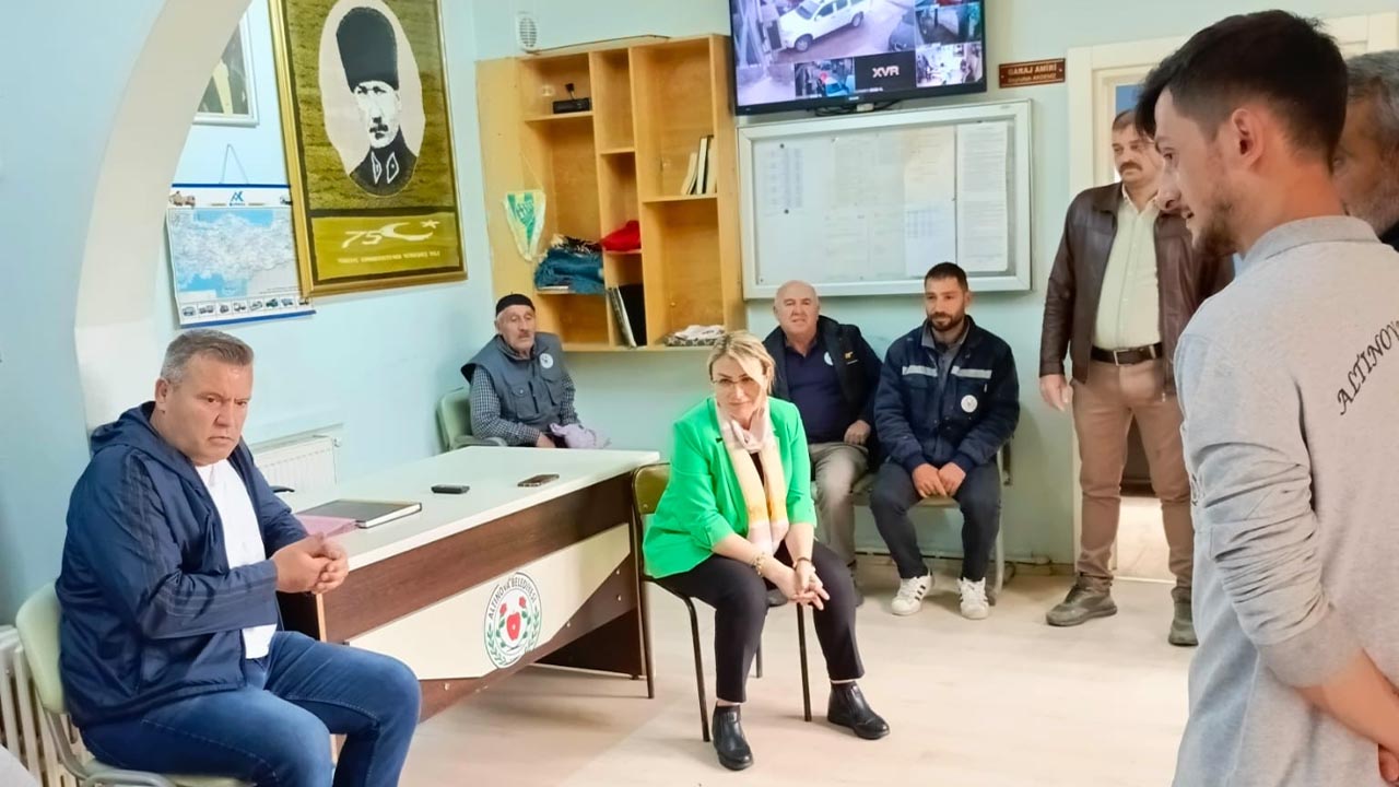 Yalova Altinova Belediye Baskan Garaj Amir Kahvalti Ziyaret (3)