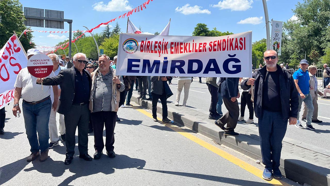 Yalova Chp Il Ilce Teskilat Ankara Tandogan Meydan Miting Buyuk Emekli (1)