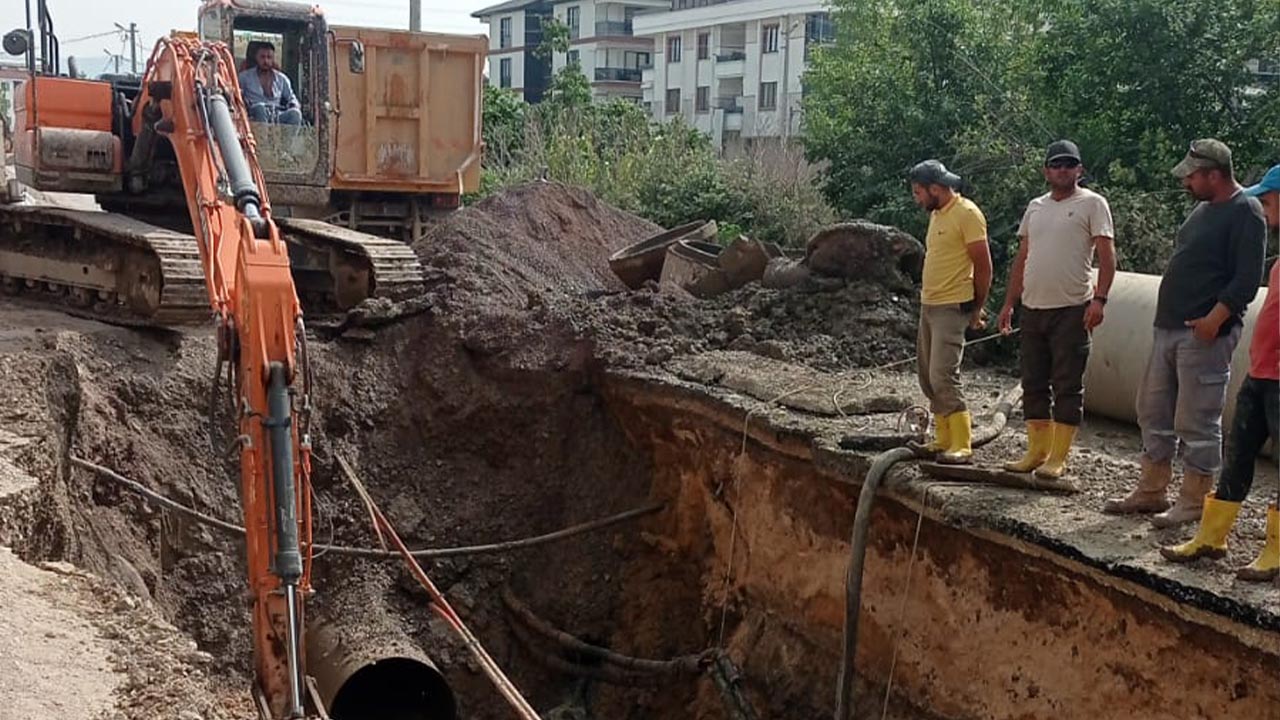 Yalova Ciftlikkoy Belediye Baskan Personel Ilce Calisma Isale Hat Kanalizasyon Yol Duzenleme (1)