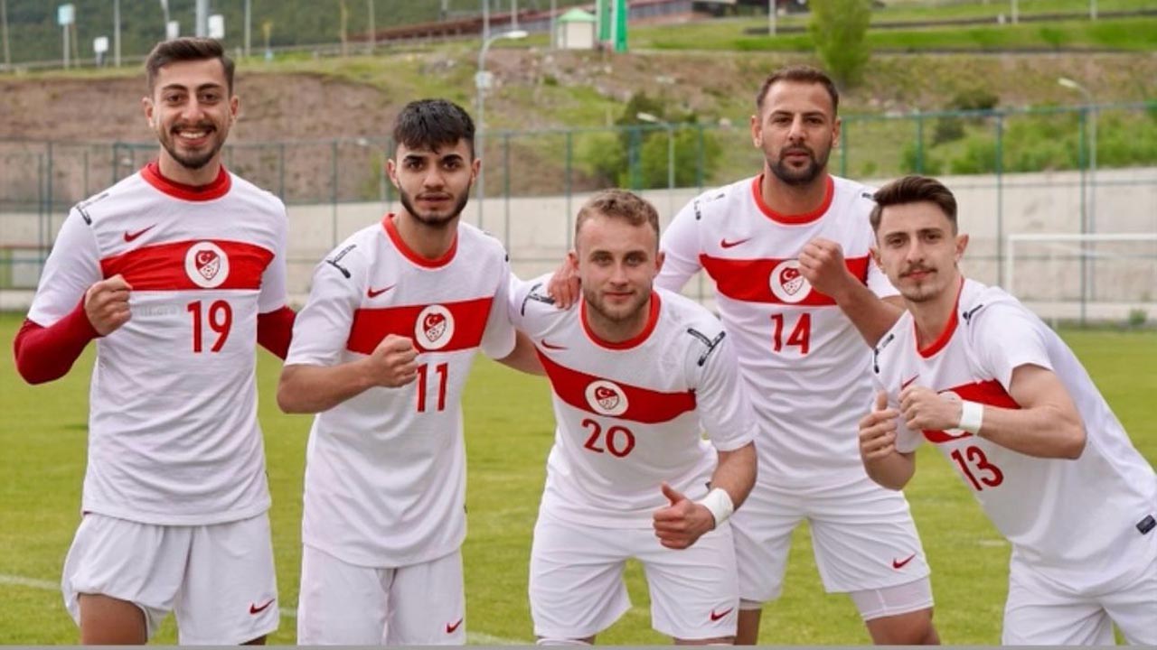 Yalova Futbol Erzurum Bursa Karma Final Mucadele (2)