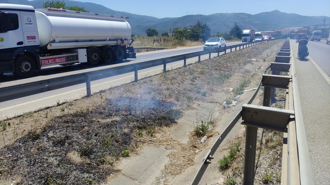 Yalova Bursa Orhangazi Karayol Sigara Yangin Itfaiye (1)