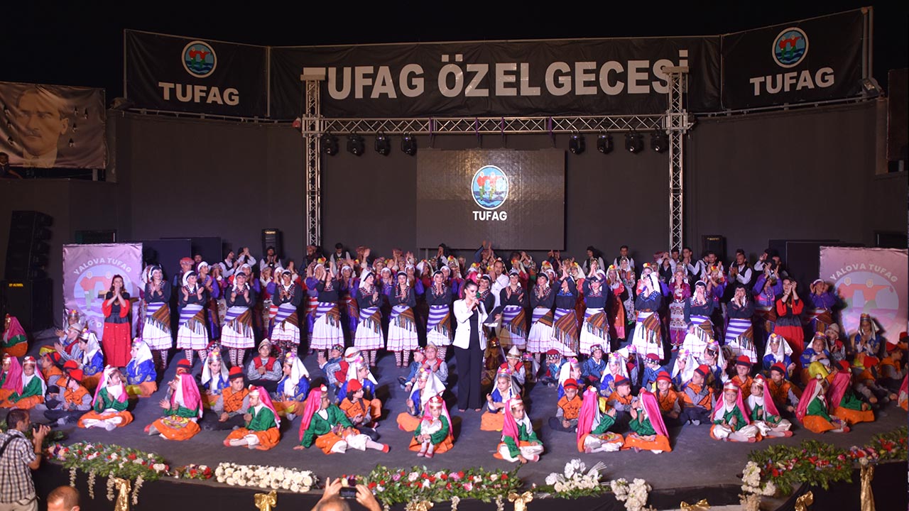 Yalova Tufag Ozel Gece Festival Sahne Gazete Halk Dans Kultur Haber (7)