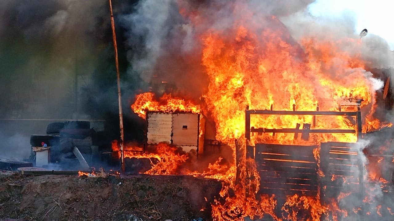 Yalova Yangın Lastik Depo (5)