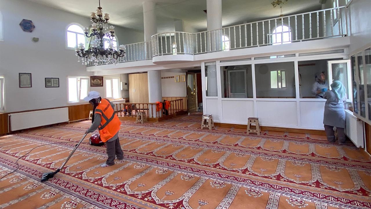 Yalova Altinova Belediye Kurban Bayram Cami Temizlik (2)