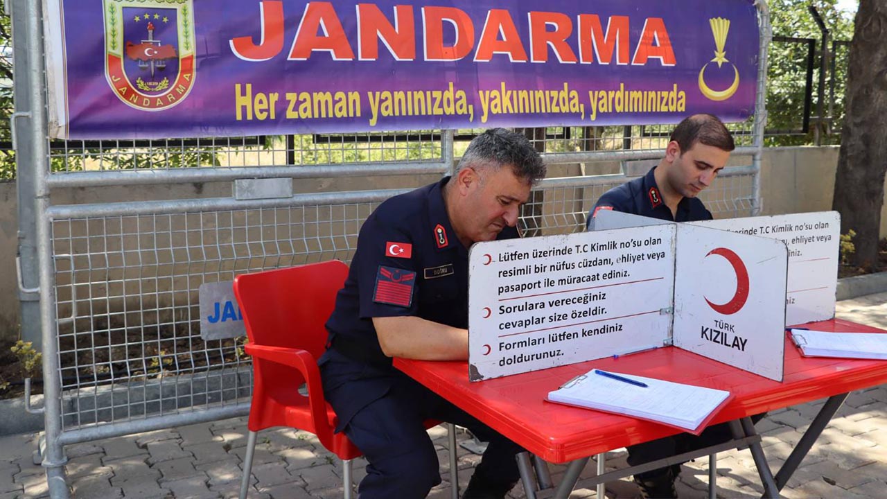 Yalova Jandarma Komutanlik Kizilay Kan Bagis (2)