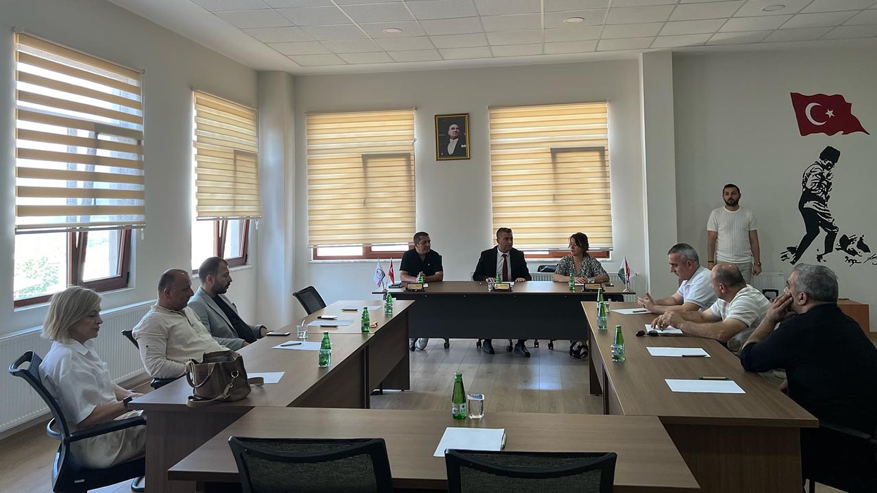 Yalova Kadikoy Belediye Meclis Haziran Ay Toplanti Ak Parti Chp Uye (4)